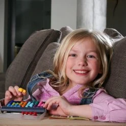 Board Games Smart Games: IQ Fit 11 Board Games Smart Games: IQ Fit