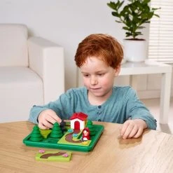 Board Games Smart Games: Little Red Riding Hood 9 Board Games Smart Games: Little Red Riding Hood