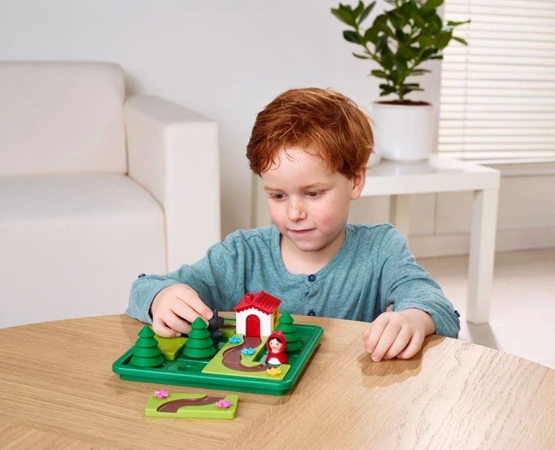 Board Games Smart Games: Little Red Riding Hood 5 Board Games Smart Games: Little Red Riding Hood