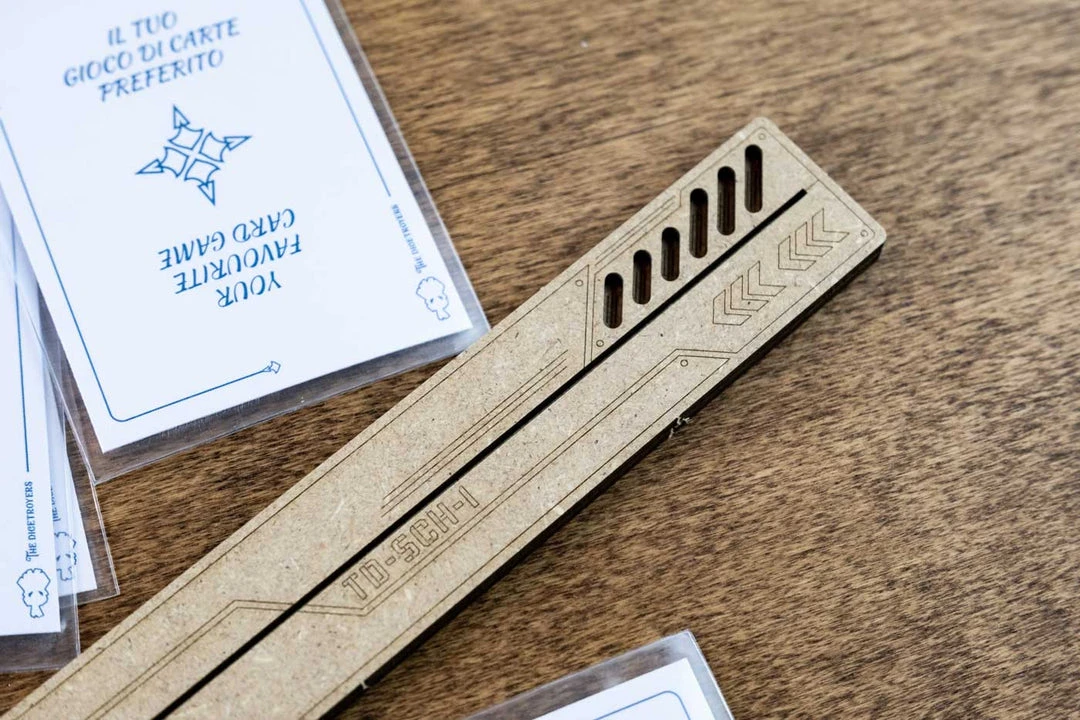 The Dicetroyers - Pick And Play Card Holder: Crate Version – Single Row (Italy Import) 5 The Dicetroyers - Pick And Play Card Holder: Crate Version – Single Row (Italy Import)