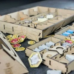 The Dicetroyers - Lords Of Waterdeep (Base Game Or With Scoundrels Of Skullport Expansion) (Italy Import) Import Games