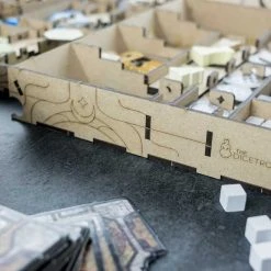 The Dicetroyers - Lords Of Waterdeep (Base Game Or With Scoundrels Of Skullport Expansion) (Italy Import) Import Games