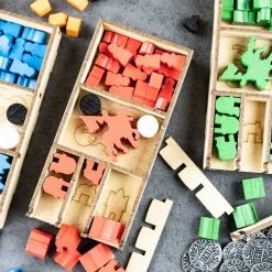 Import Games The Dicetroyers - Viscounts Of The West Kingdom (Base Game Or With The West Kingdom Tomesaga Expansion) (Italy Import)