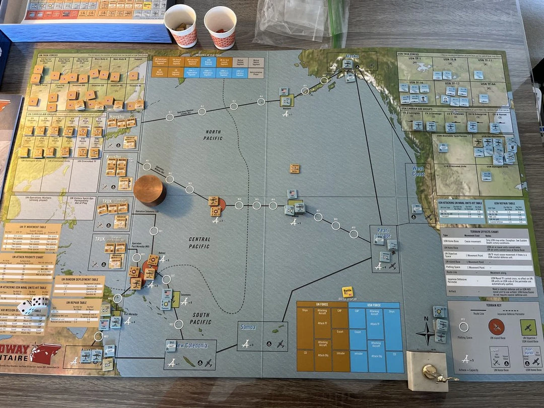 Decision Games (I) Board Games Midway Solitaire Deluxe 3 Decision Games (I) Board Games Midway Solitaire Deluxe